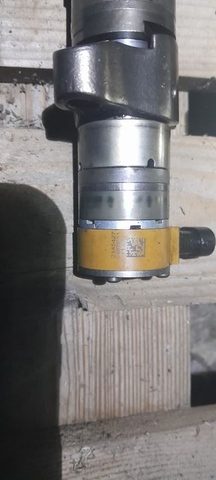 Продам форсунки кат
