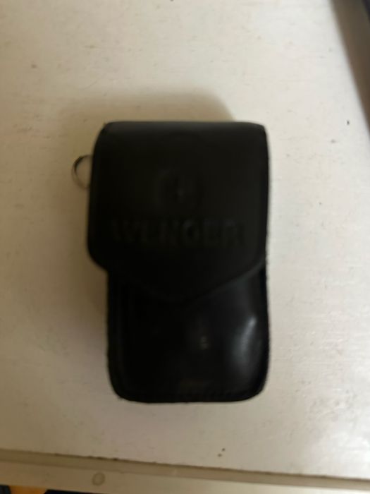 Швейцарский нож 15 функции продается Срочно состояние Идеально