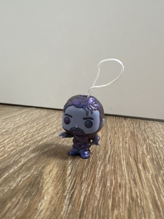 Продаю фигурки из очень странных дел