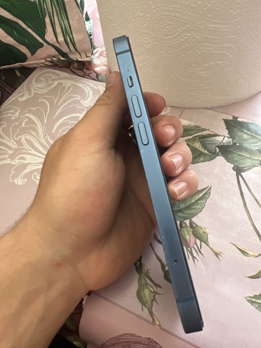 iphone 13 albastru
