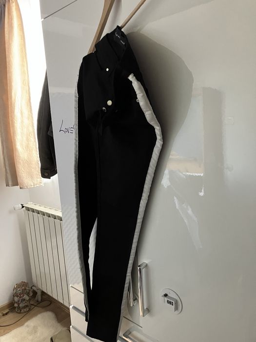 Pantaloni Criminal Damage Barbati white line moda fashion 2023