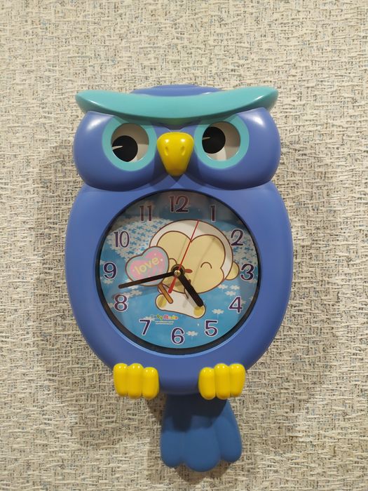 Продам часы настенные