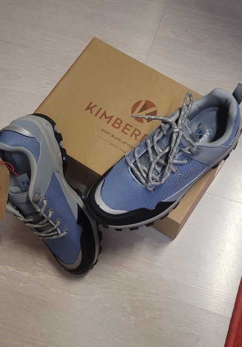 Нови туристически обувки размер 37