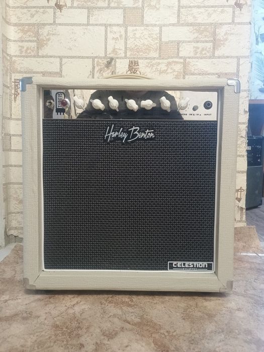 Schecter omen-6, harley benton tube 15