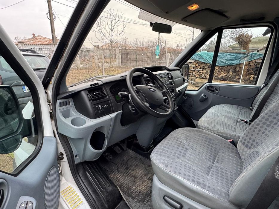 Ford Transit 8+1