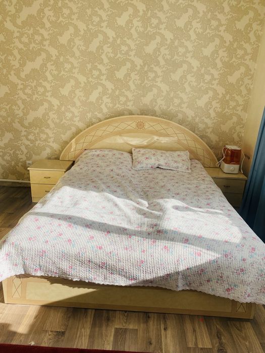 Продам спальный гарнитур