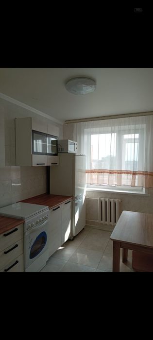 Сдам 2-ух комнатную возле цума