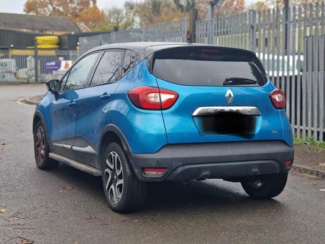 Dezmembrez Renault Captur 0.9 tce an 2014