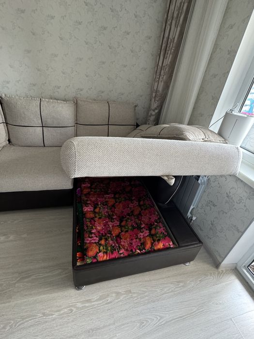 Продается диван, кресло, пуфик