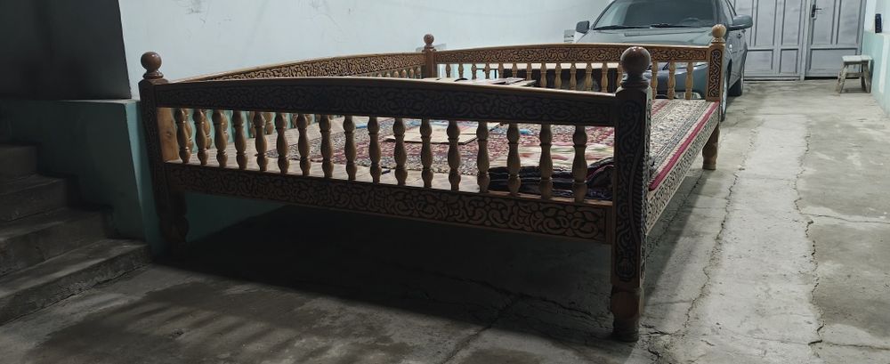 Топчан сотилади холати Идеал