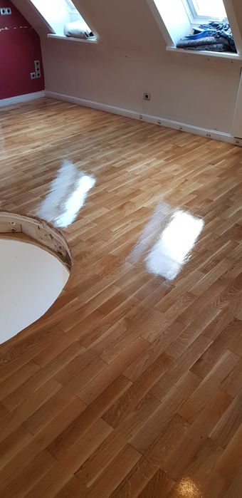 Циклене на паркет, редене на винил, естествен паркет и ламинат