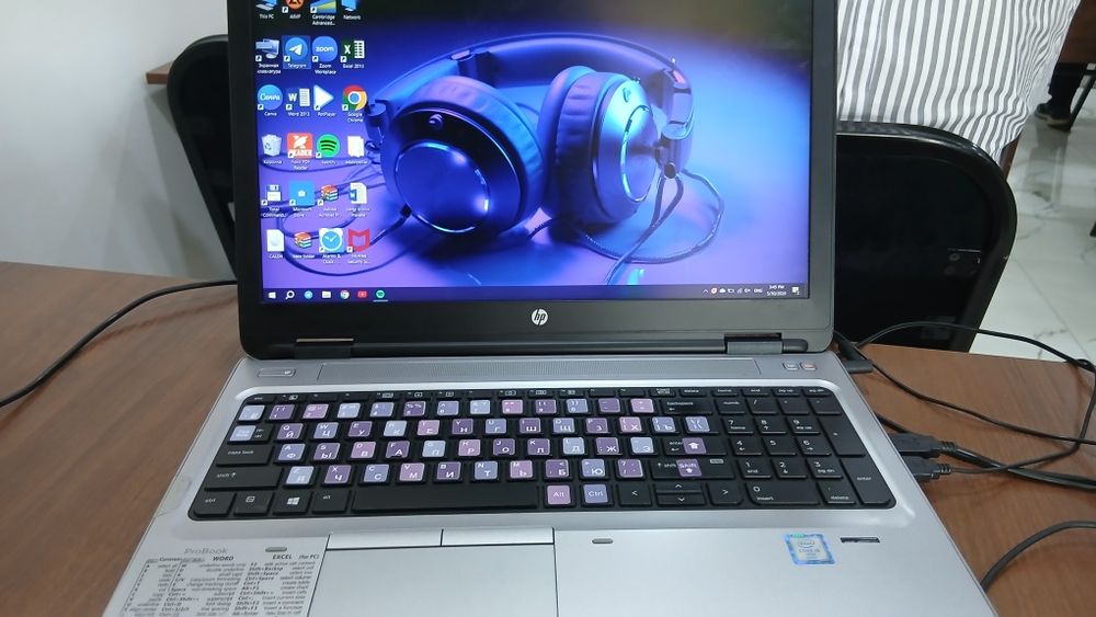 Hp yangi  noutbuk