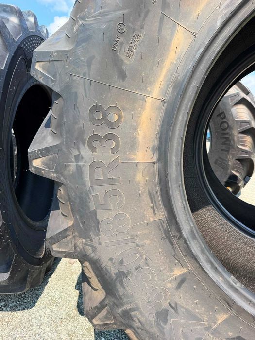 OCAZIE TAURUS Cauciucuri tractor 650/85r38 si fata 600/70r30 anvelope tractor John Deere Fendt Case IH New Holland Massey Ferguson Deutz-Fahr Valtra