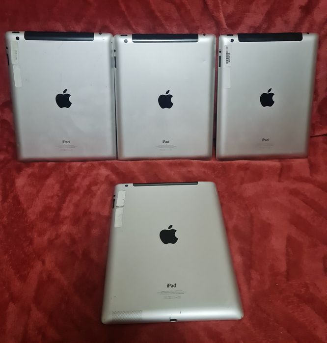 Продавам 4 бр. iPad 4 (A1460) – само накуп