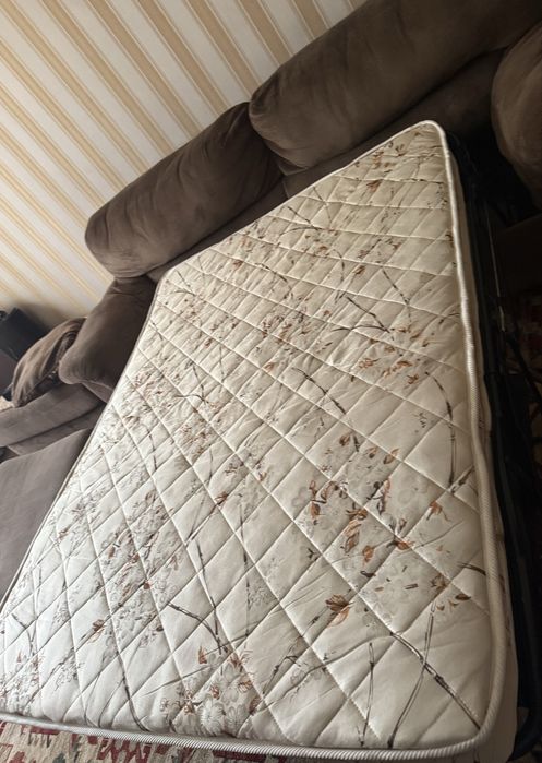 Продаю диван и кресло