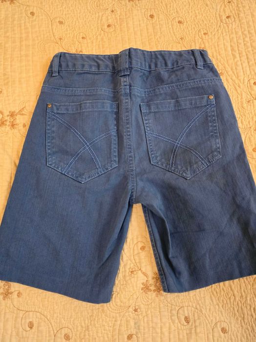 Pantaloni copii, Bermude,  marime 8-9 ani, 10 ani, respectiv 134, 140.