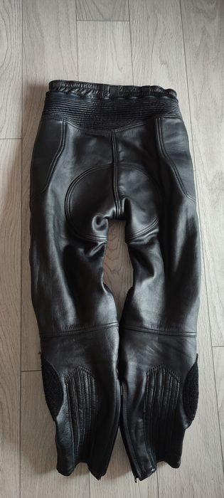 Costum moto piele naturala.