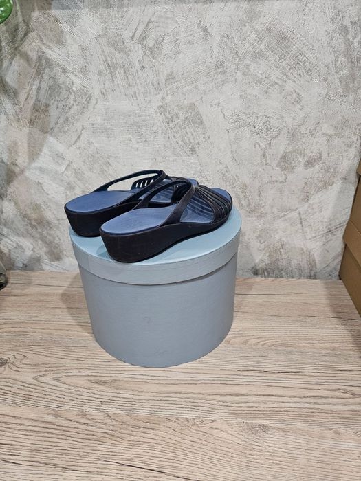 Продам обувь бу.