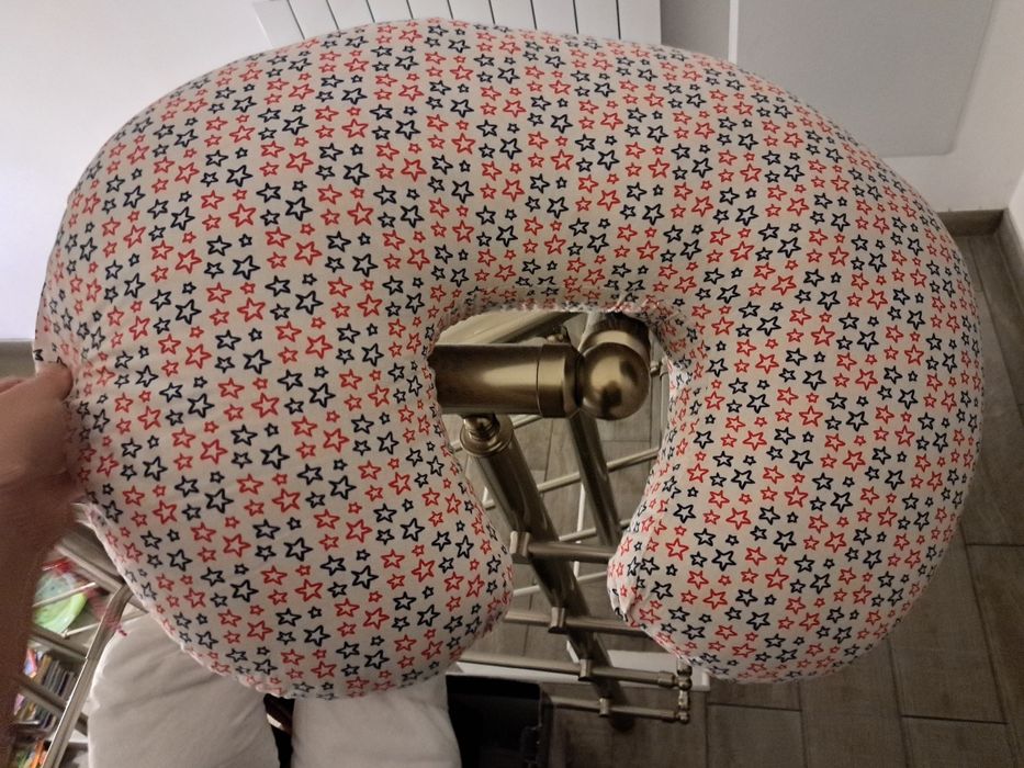 Възглавница за кърмене