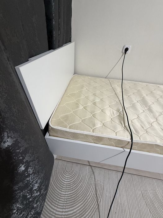 Продам две одинаковые кровати 1.5 спальные