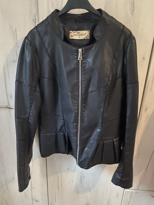 Дамско кожено яке