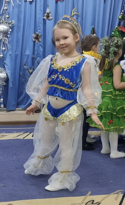 Карнавальный новогодний восточный  костюм