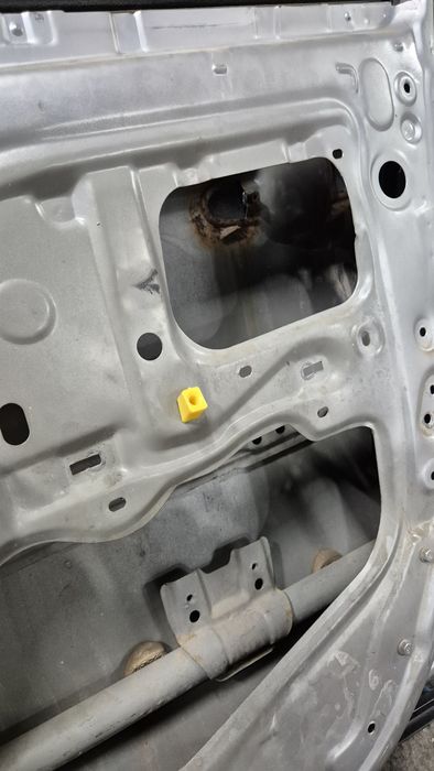 Дверь от Toyota Camry 50 европеец