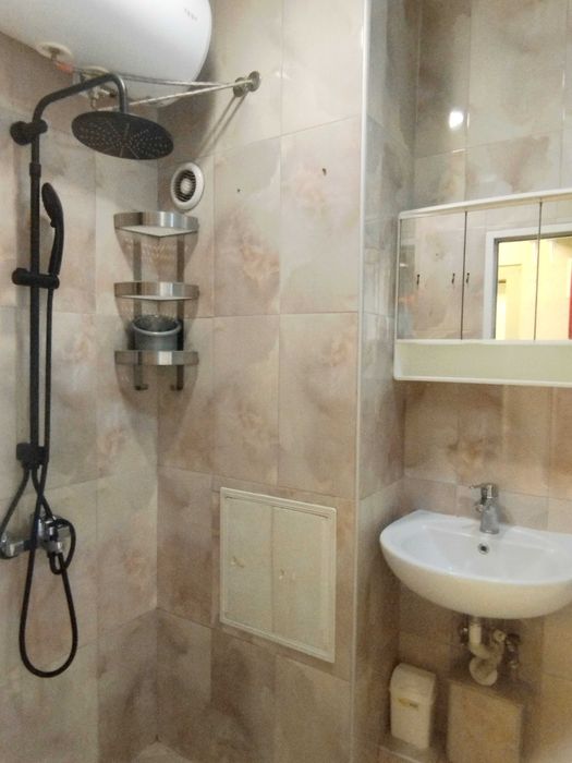 Дава се под наем Двустаен апартамент в Перник, Изток - 64 кв.м за 497.25 € - Снимка #9