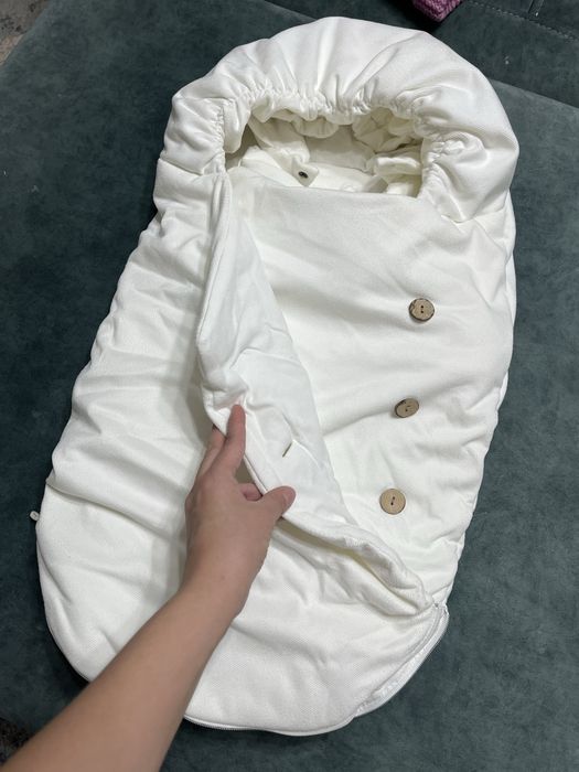 За все 2000 Продам кокон, комбенезон