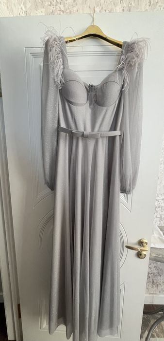 Платье вечернее