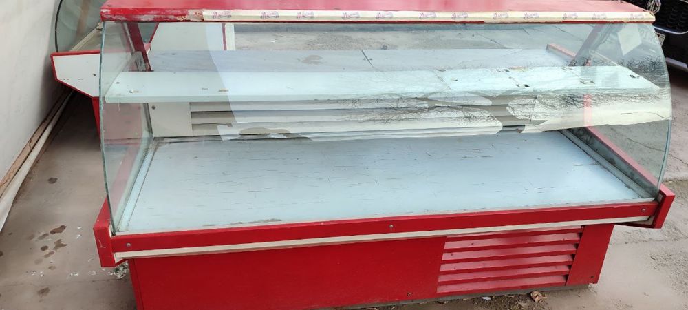 витринный холодильник