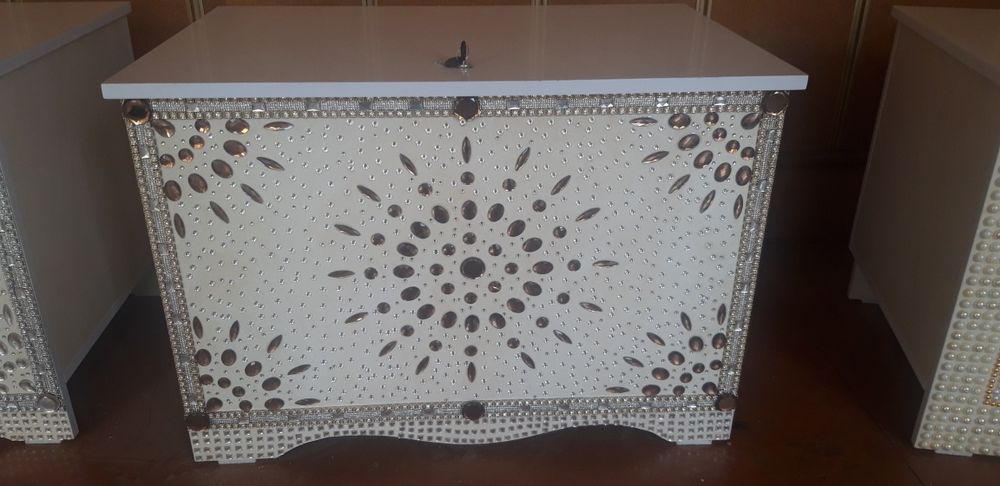 Сандик ручной работы