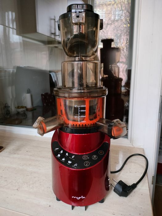 Storcător de fructe