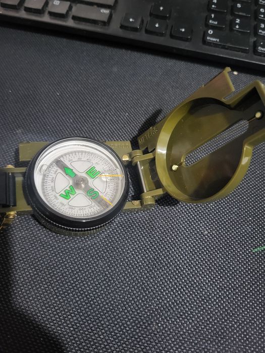 Продаю компас военный