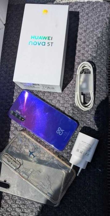 Telefon  Huawei Nova 5T 128gb + 6gb ram și 2 huse cadou