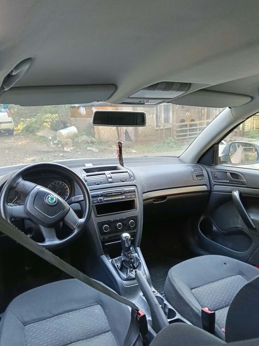 SKODA Octavia 2010 — imagine 2