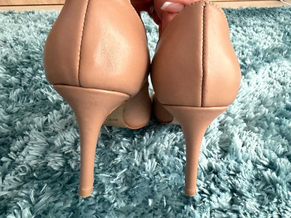 "Голи" обувки на висок ток, 36р