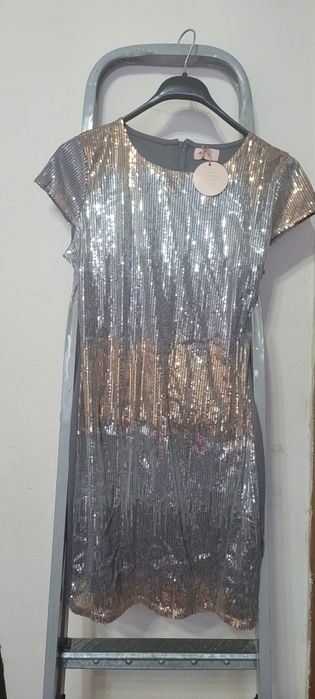 Разгружаю гардероб