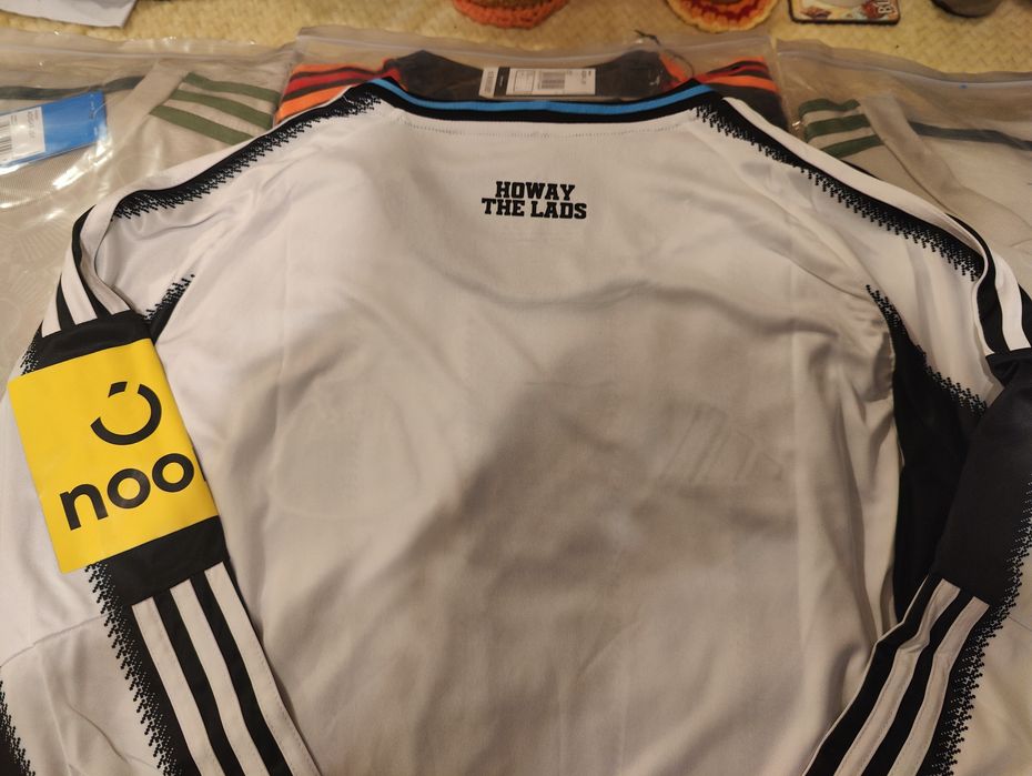 Футболен екип Newcastle United с дълъг ръкав 25/26 Home