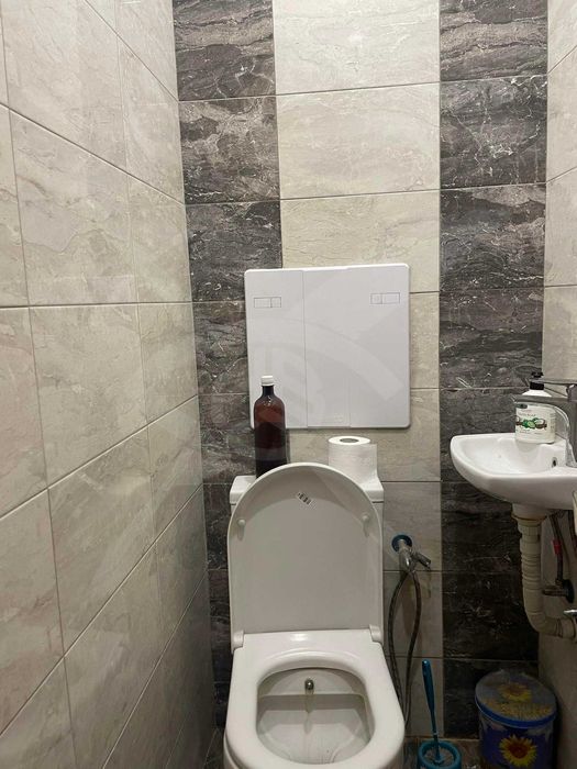 Дава се под наем Тристаен апартамент в Пловдив, Гагарин - 90 кв.м за 152000 € - Снимка #5