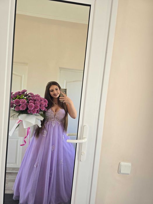 Бална рокля/абитуриентска