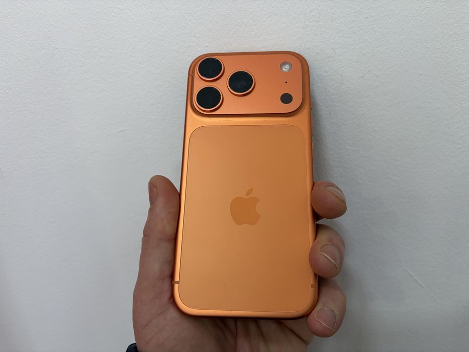 Iphone 17 Pro, 256 GB, Cosmic Orange