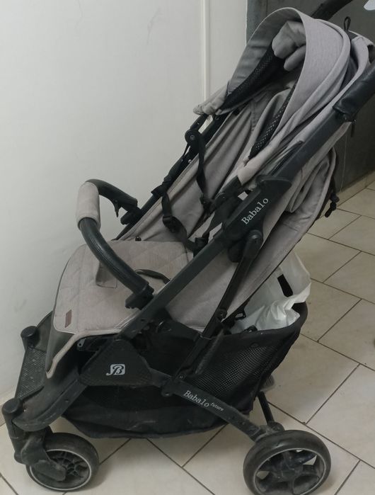 Продам детскую коляску б/у