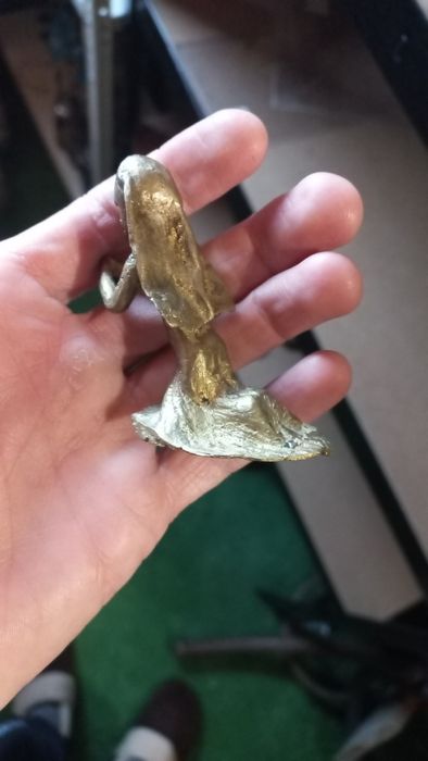 Малки стари бронзови фигури