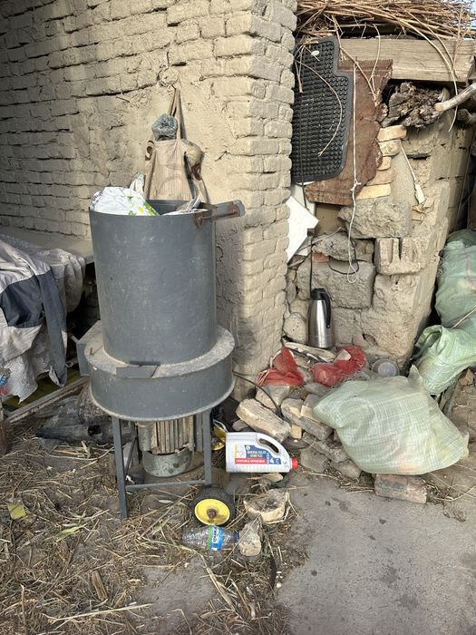 Deku 220 va 380 voltga ishlaydigan tez va arzon narxda sotiladi