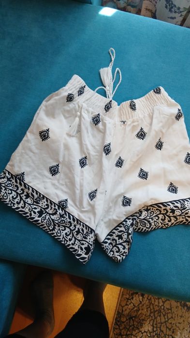 Pantaloni scurți pentru fete