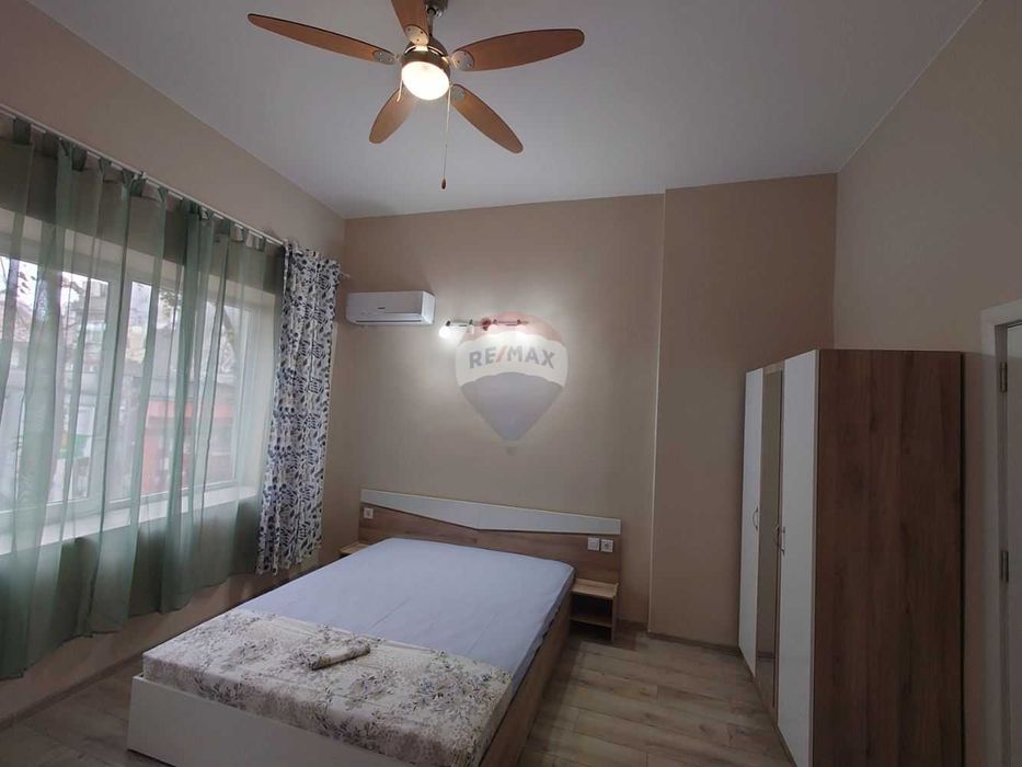 Дава се под наем Етаж от къща в Варна, Чайка - 140 кв.м за 800 € - Снимка #12