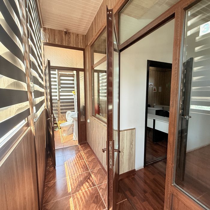 Noturar joy sotiladi. Нежилой 2 chi etaji