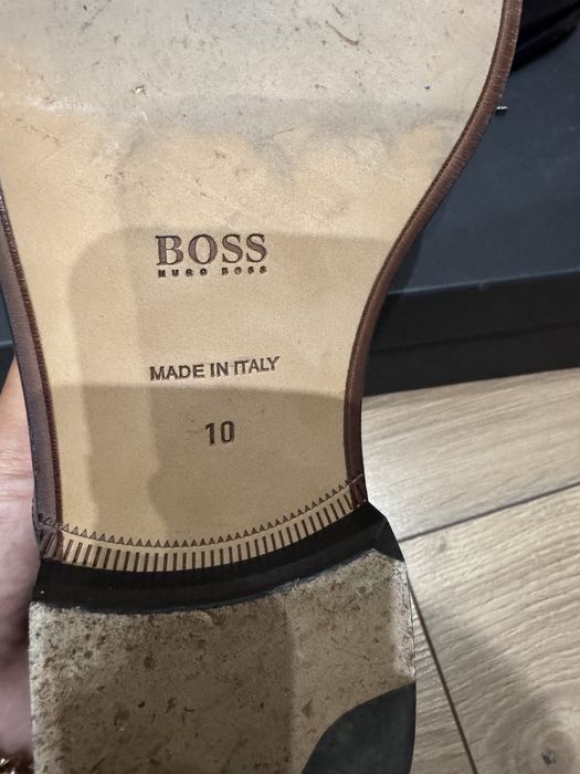 Кожаные туфли от Hugo boss