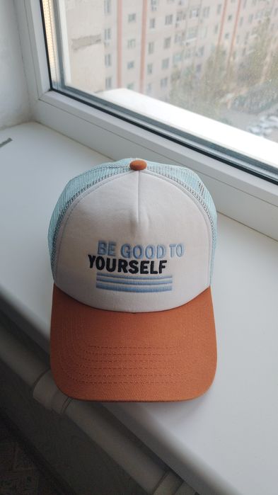 Продам бейсболку